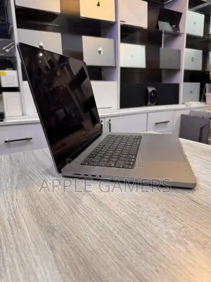 Laptop Apple MacBook Pro 2021 M1 Max 32GB Apple M1 Max SSD 512GB