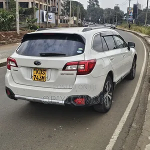 Subaru Outback 2017 White