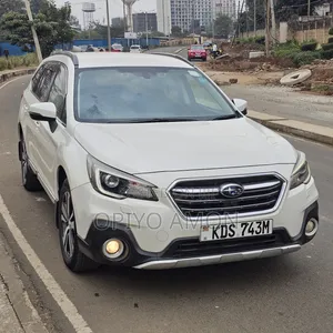 Subaru Outback 2017 White
