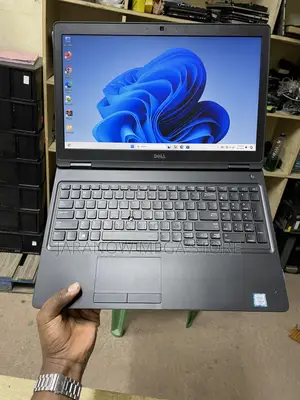 Laptop Dell Latitude 5580 8GB Intel Core i5 SSD 256GB