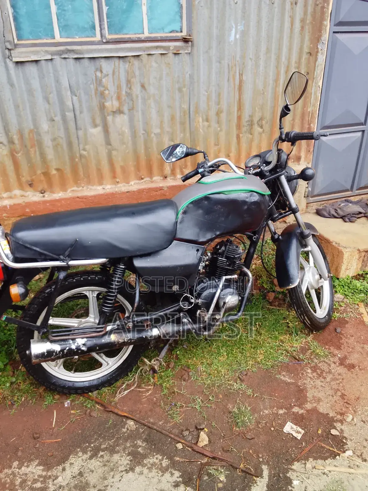 TVS HLX Plus ES 2013 Black