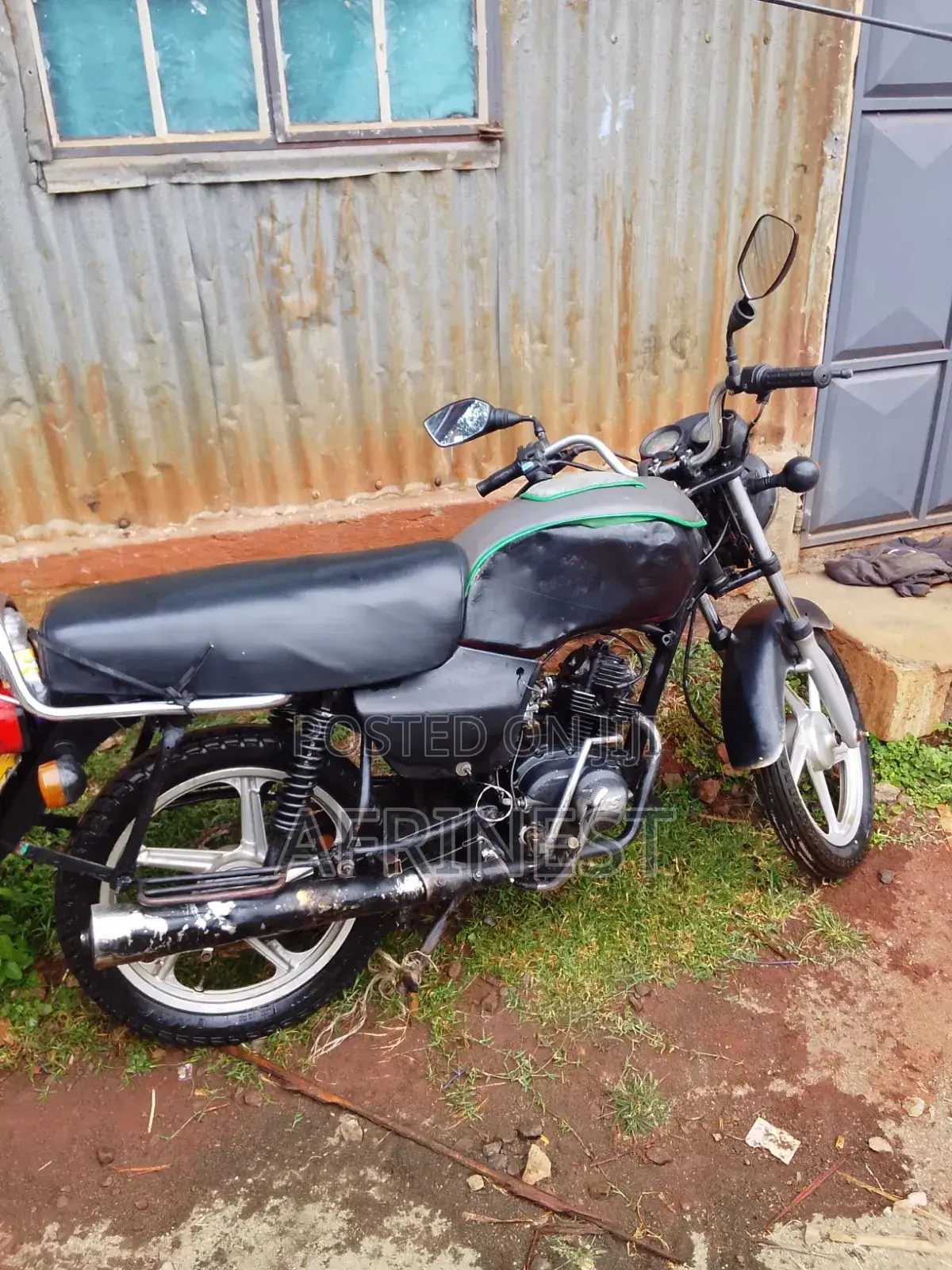 TVS HLX Plus ES 2013 Black