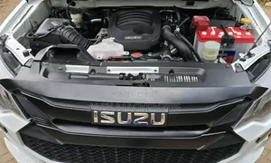 Isuzu D-MAX 2025 White