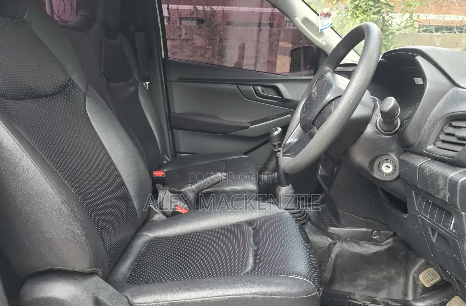 Isuzu D-MAX 2025 White