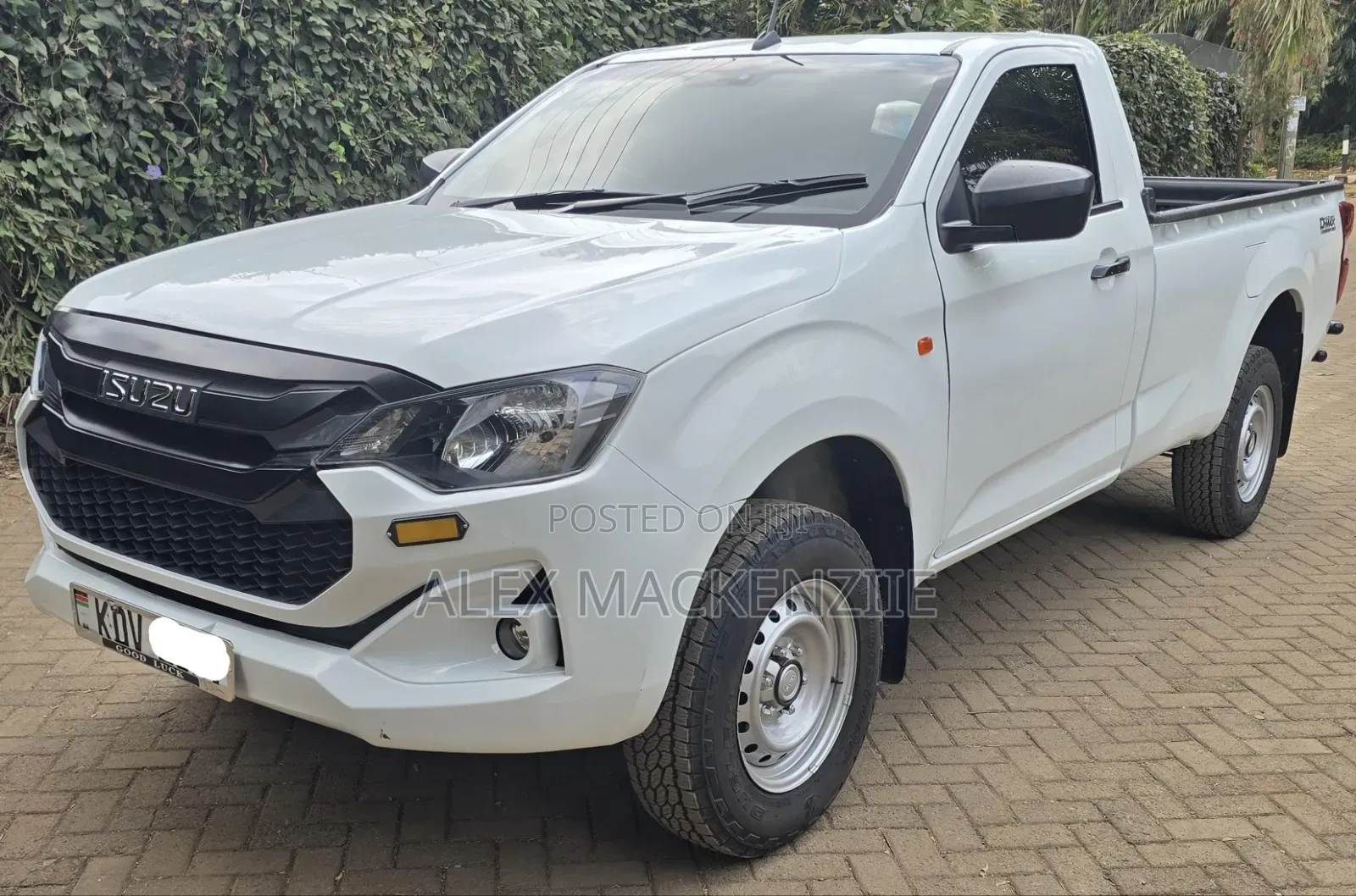 Isuzu D-MAX 2025 White