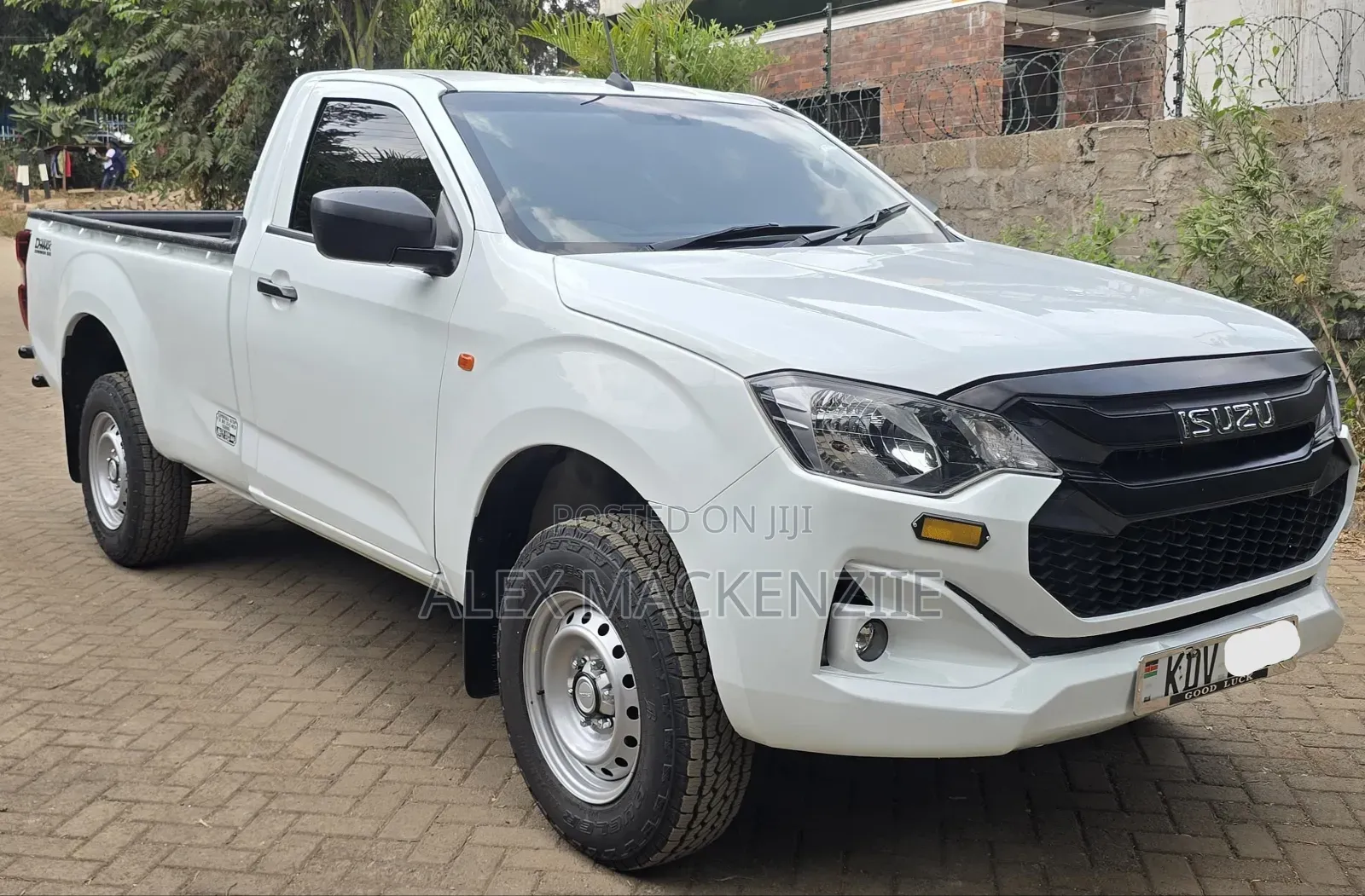 Isuzu D-MAX 2025 White