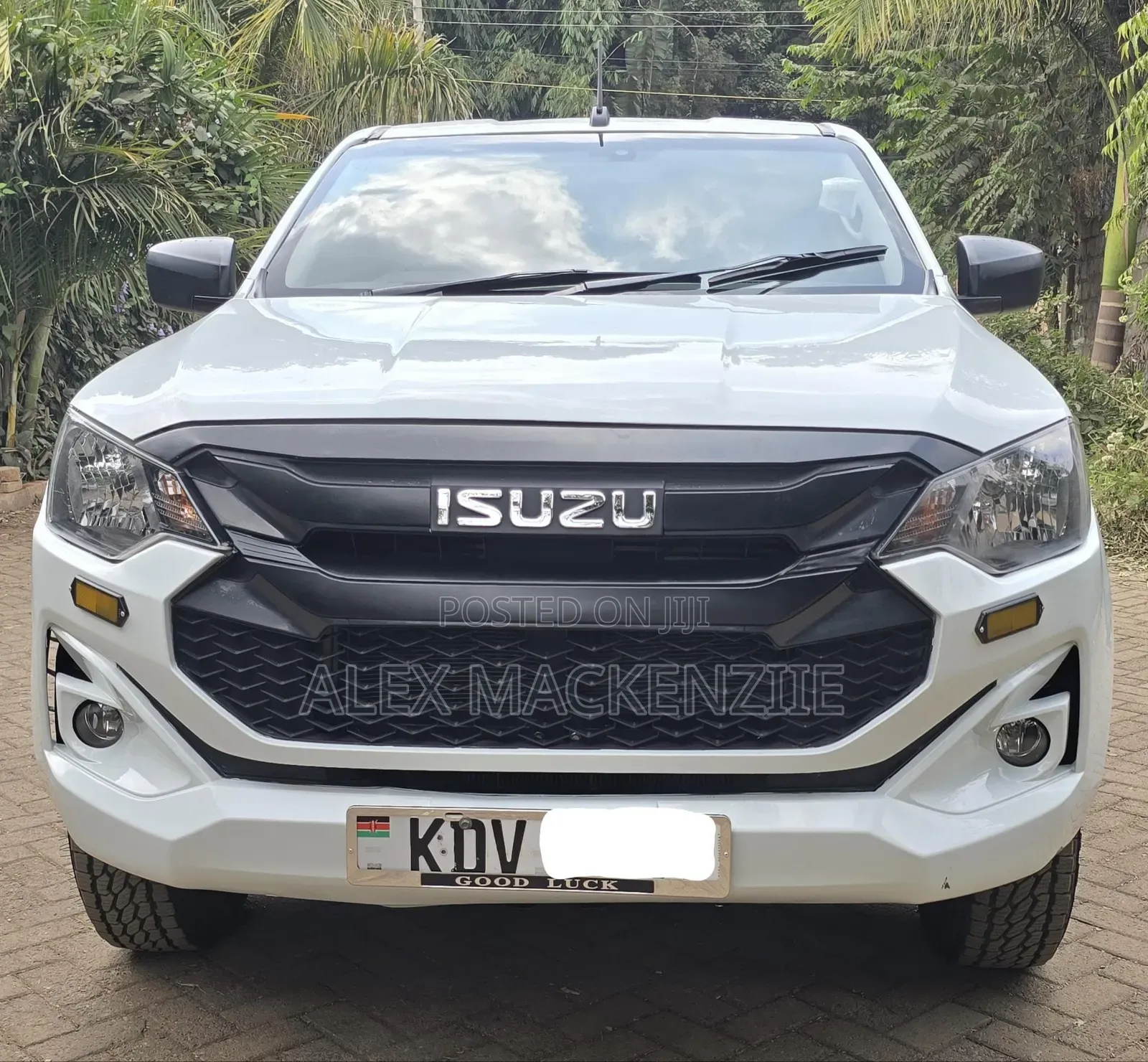 Isuzu D-MAX 2025 White