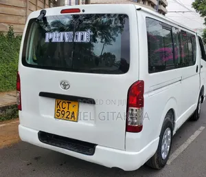 Toyota HiAce 2013 White