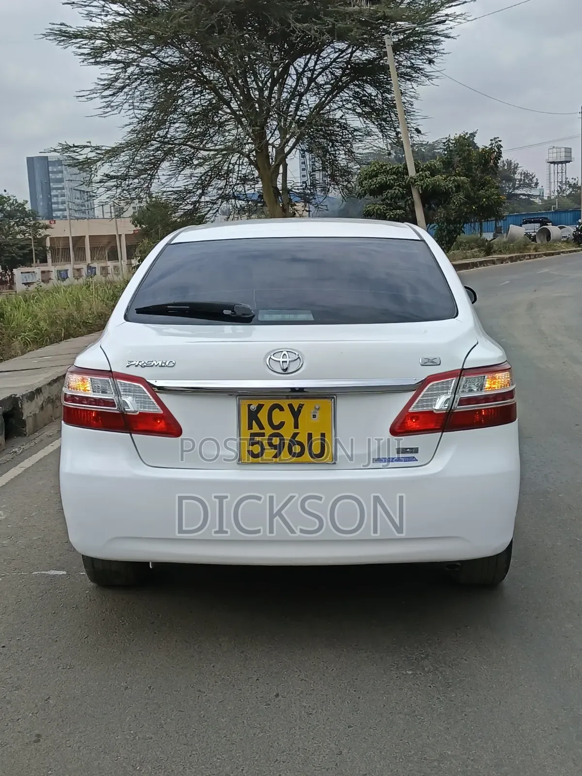 Toyota Premio 2013 White