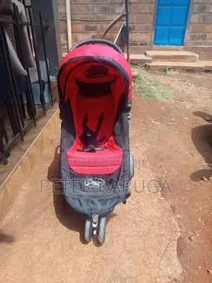 Light Weight Baby Stroller in Good Condition