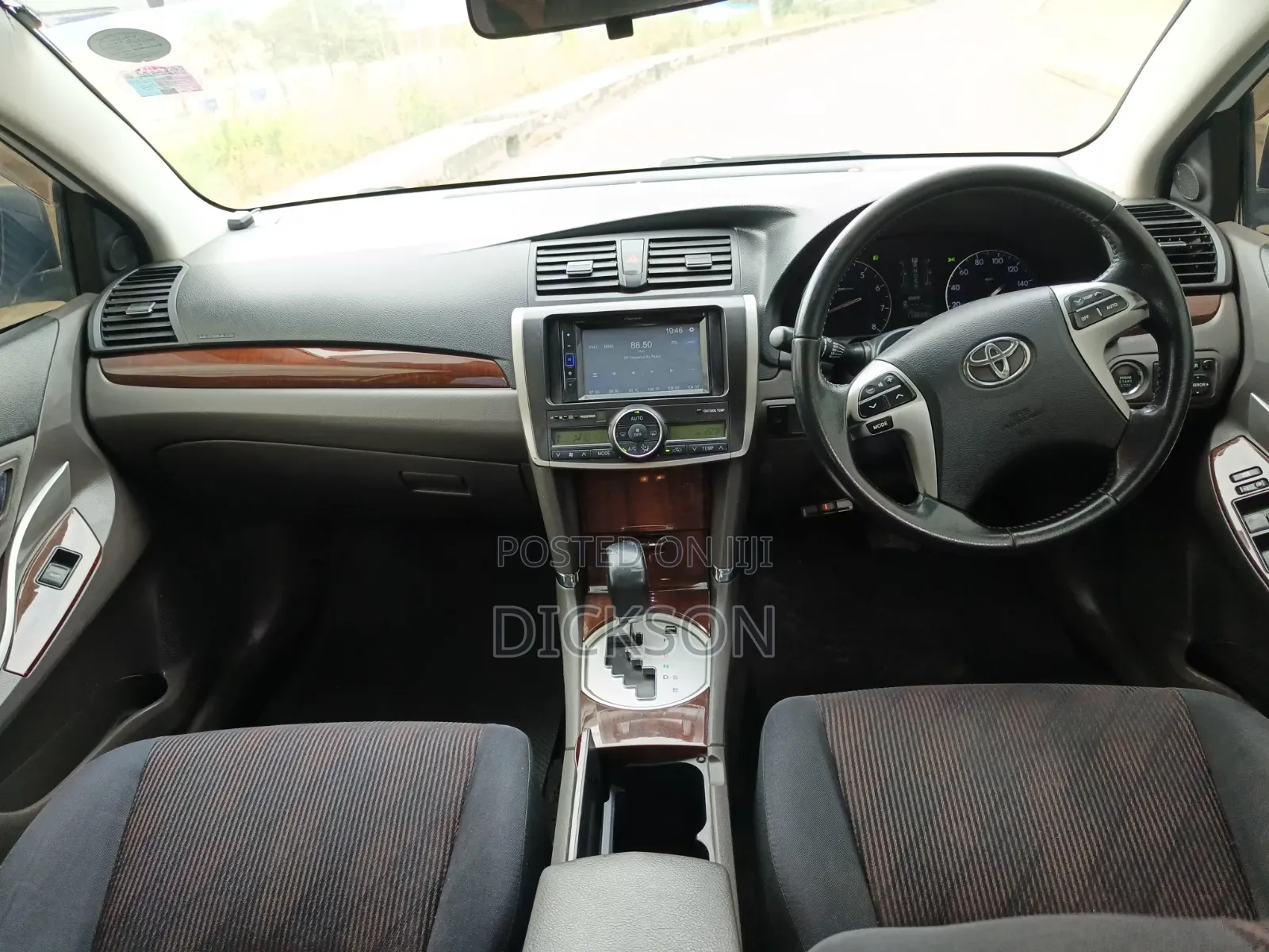 Toyota Premio 2013 White