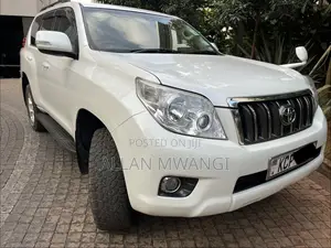 Toyota Land Cruiser Prado 4.0 Petrol TX 2011 Pearl