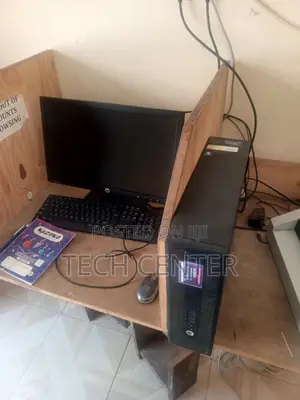 Desktop Computer HP 200 G4 22 All-in-One 8GB Intel Core i5 HDD 512GB