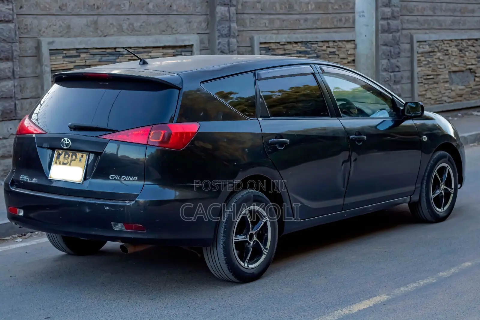 Toyota Caldina 2004 Black