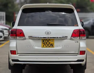 Toyota Land Cruiser 2007 White