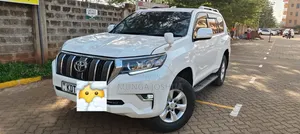Toyota Land Cruiser Prado 2011 White