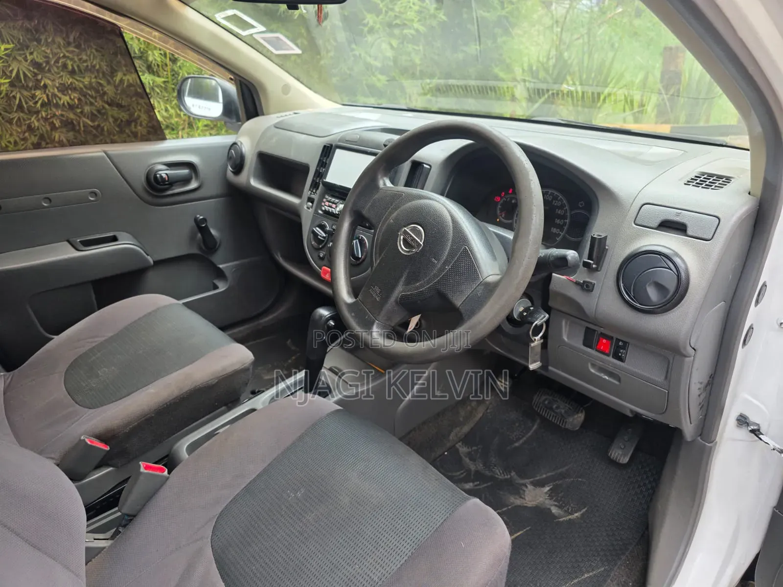 Nissan Advan 2009 White