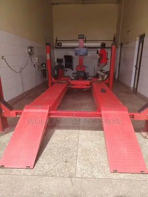Professional Workshops Auto Service Centre Alignment With Carlift