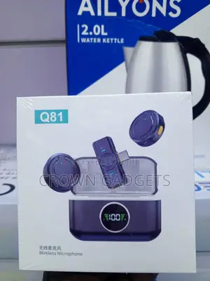 Q81 Professional Wireless Mic With Charging Case for Smartphones