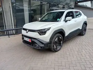 New Suzuki e Vitara 2026 Pearl