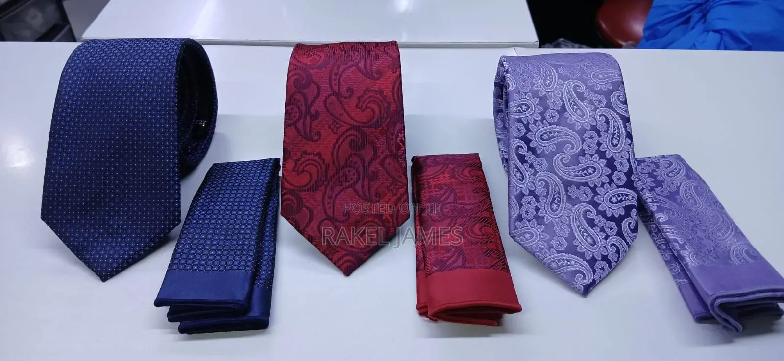 Blue Polkadot Tie With Pocket Square