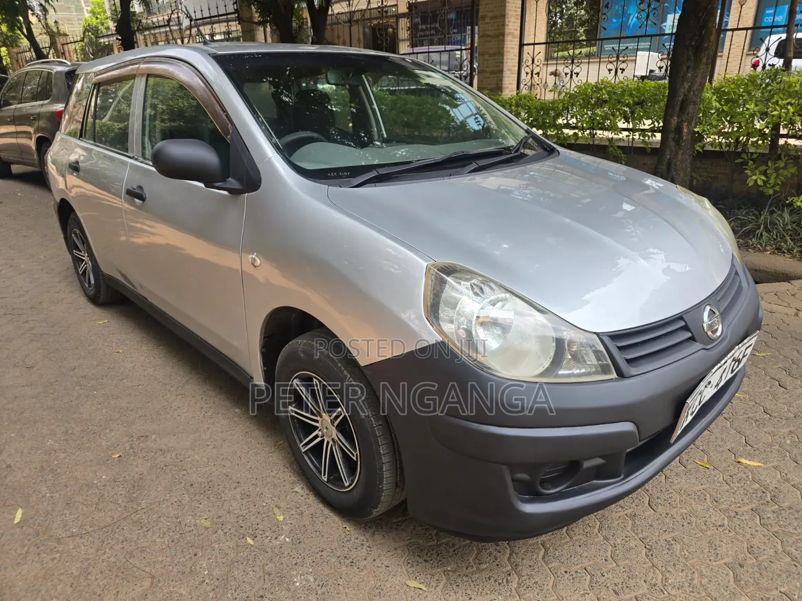 Nissan Advan 2008 Silver