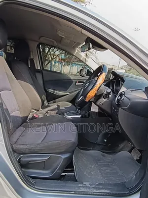 Mazda Demio 2016 Silver
