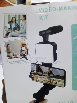 AY-49 Mobile Vlogging Kit With LED Light Microphone