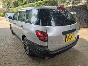 Nissan Advan 2008 Silver