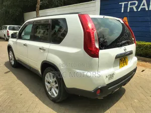 Nissan X-Trail 2011 White
