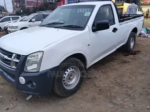 Isuzu D-MAX 2012 White