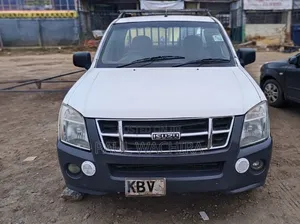 Isuzu D-MAX 2012 White