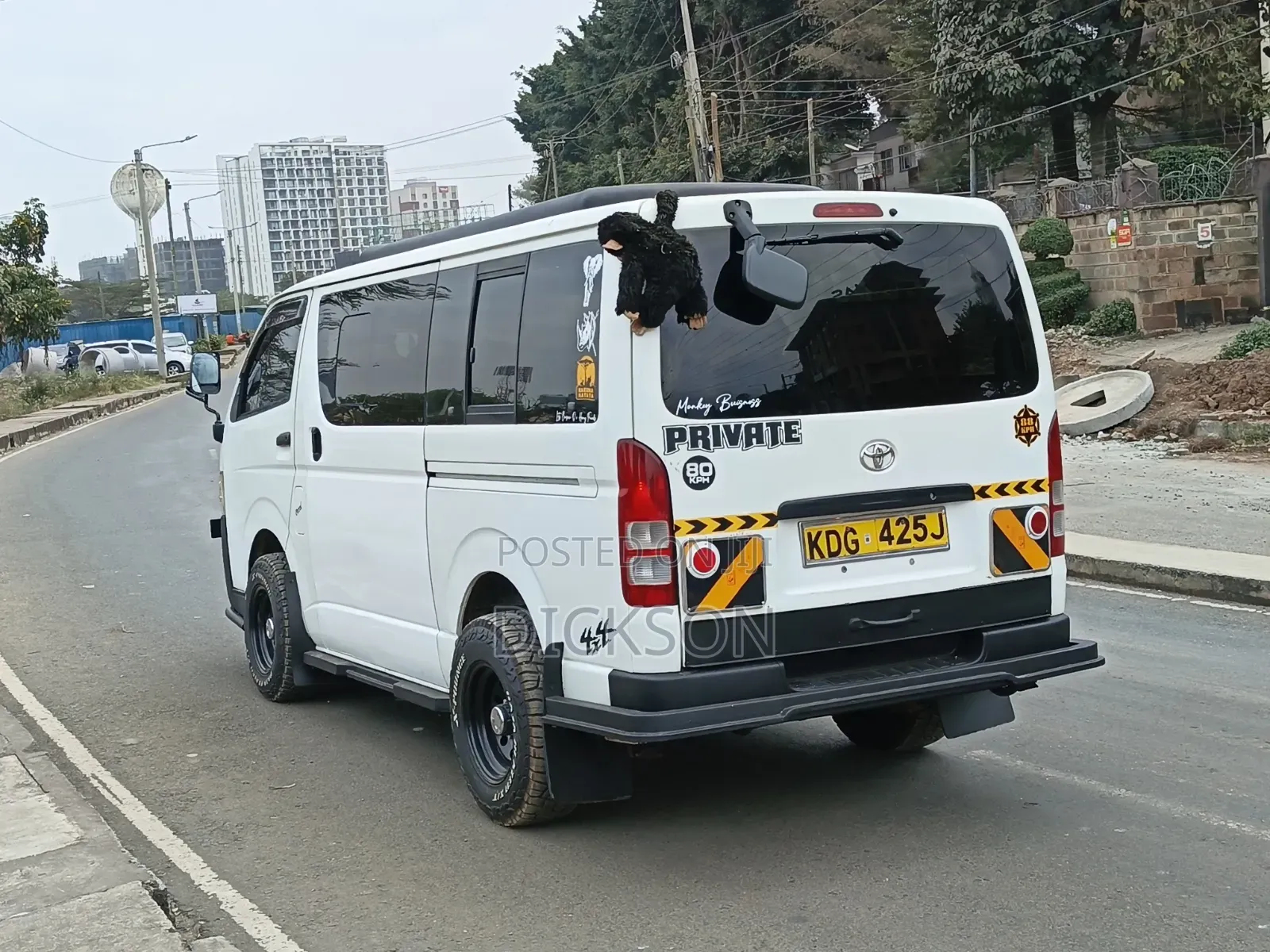 Toyota HiAce 2014 White