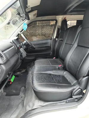 Toyota HiAce 2014 White