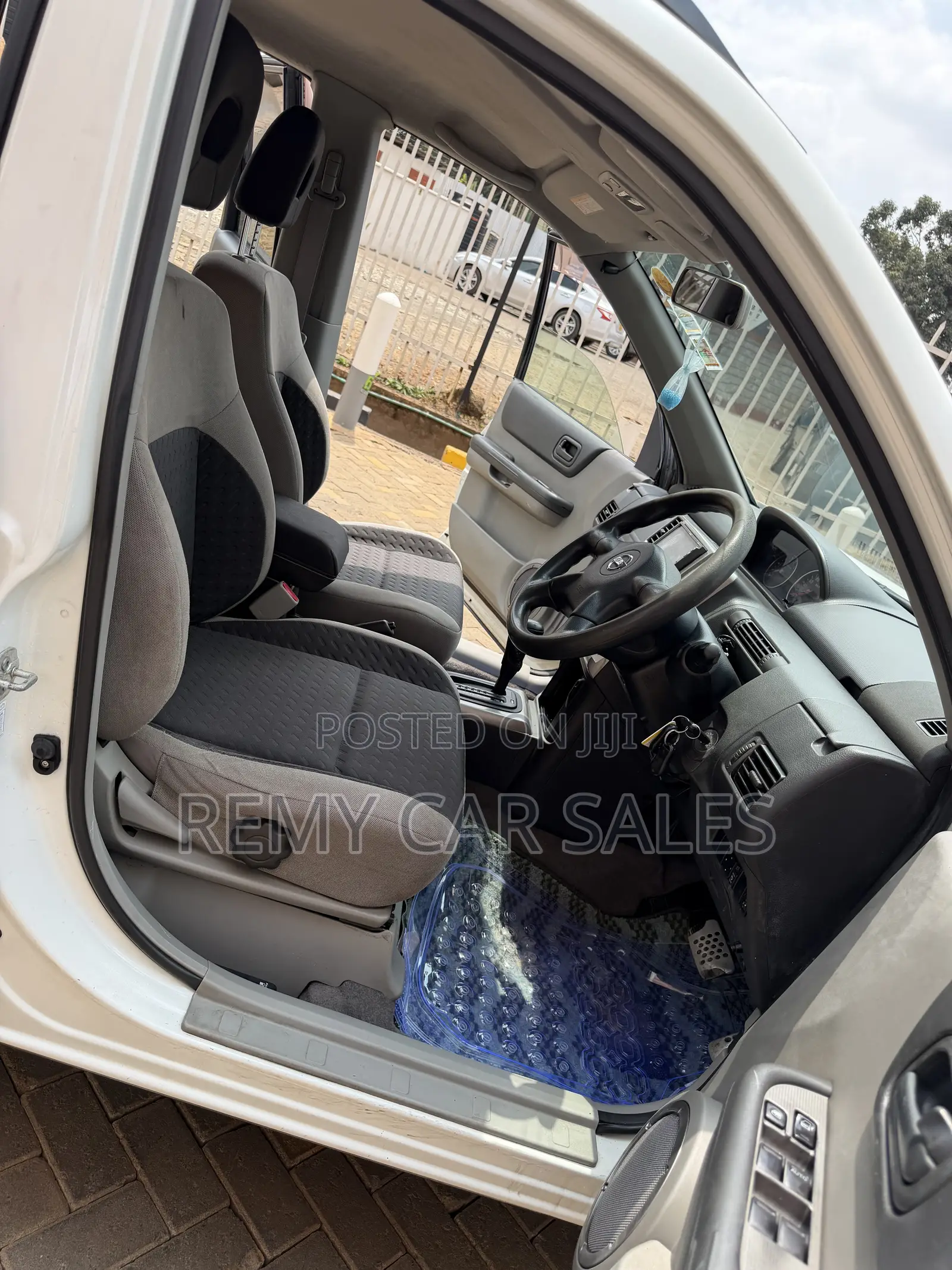 Nissan X-Trail 2006 White