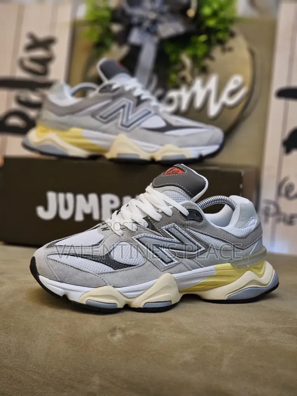 Spot New Balance 09060s