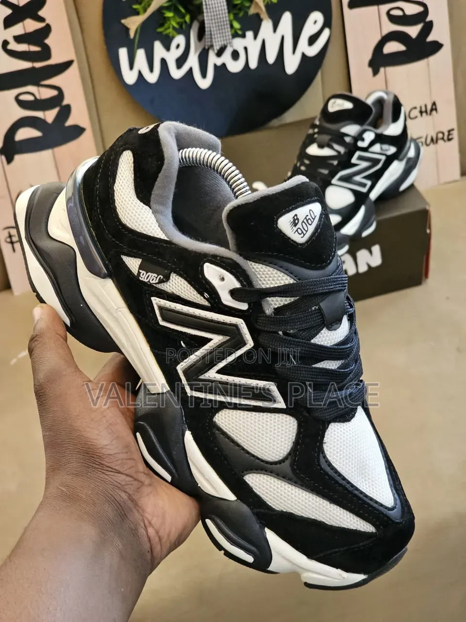 Spot New Balance 09060s