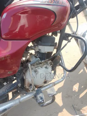 Bajaj Boxer 100 2023 Red