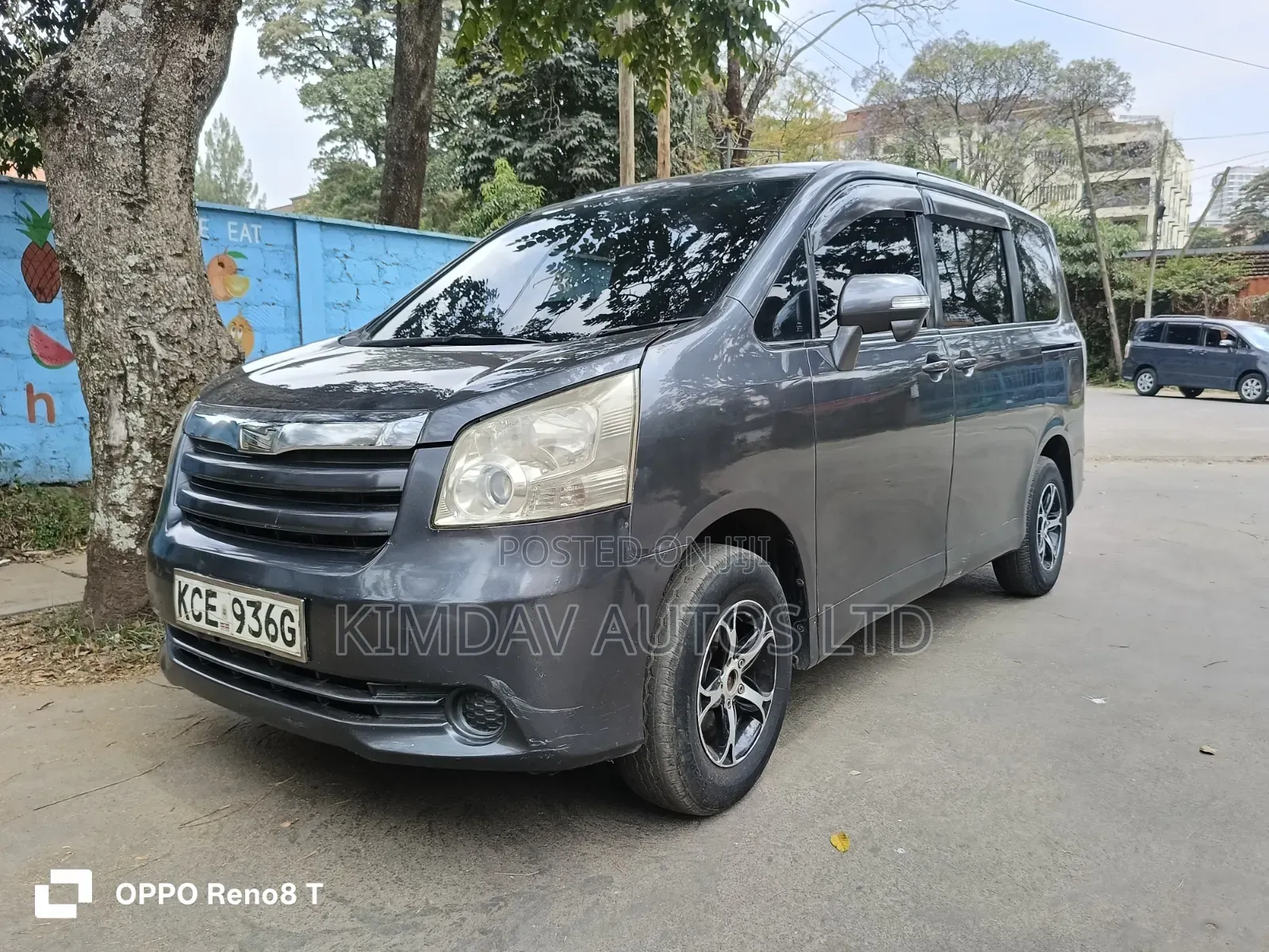 Toyota Noah 2008 Gray