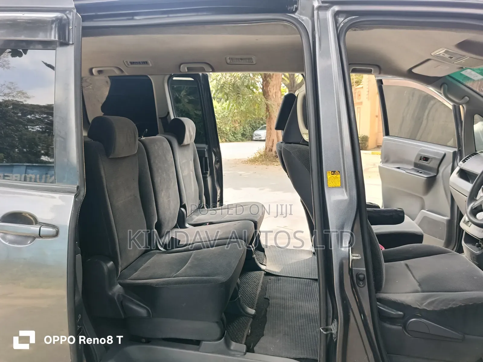 Toyota Noah 2008 Gray