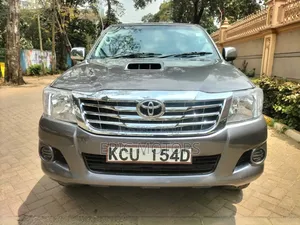 Toyota Hilux 2011 Gray