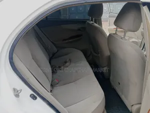 Toyota Axio 2009 White