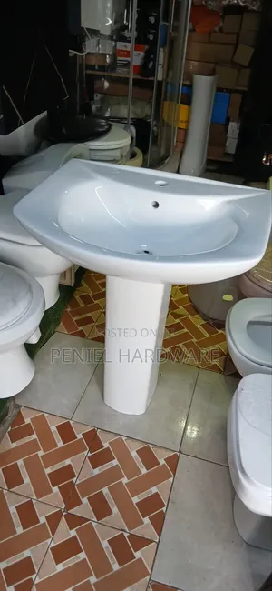 Hand Wash Basin With Pedestal