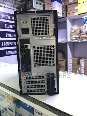 Desktop Computer Dell OptiPlex 390 4GB Intel Core i3 HDD 500GB