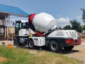 Self Loading (Mobile) Concrete Mixer