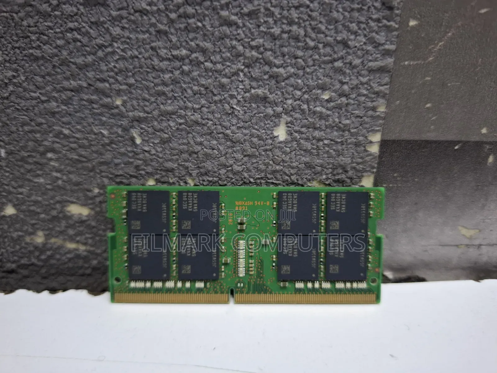 SAMSUNG 32GB 2Rx8 PC4-3200AA-SE1-11 Laptop Ram