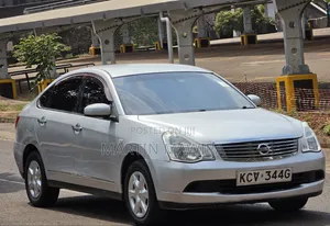 Nissan Bluebird 2012 Silver