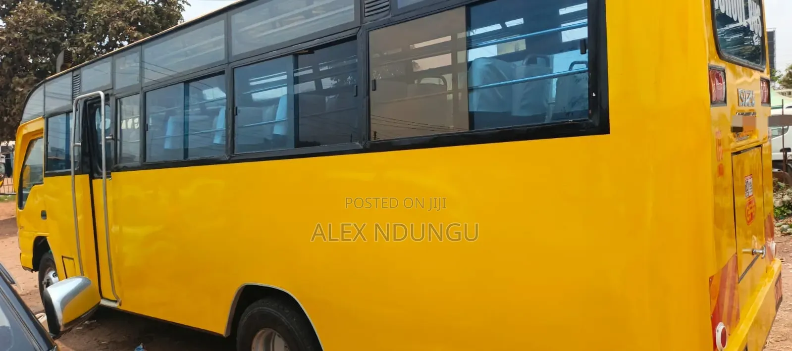 Isuzu NQR 2015 Yellow