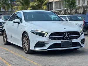 Mercedes-Benz A-Class 2019 Pearl
