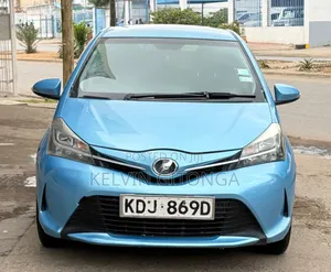 Toyota Vitz 2015 Blue